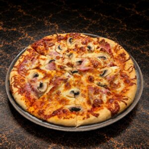 Pizza Prosciutto e Funghi